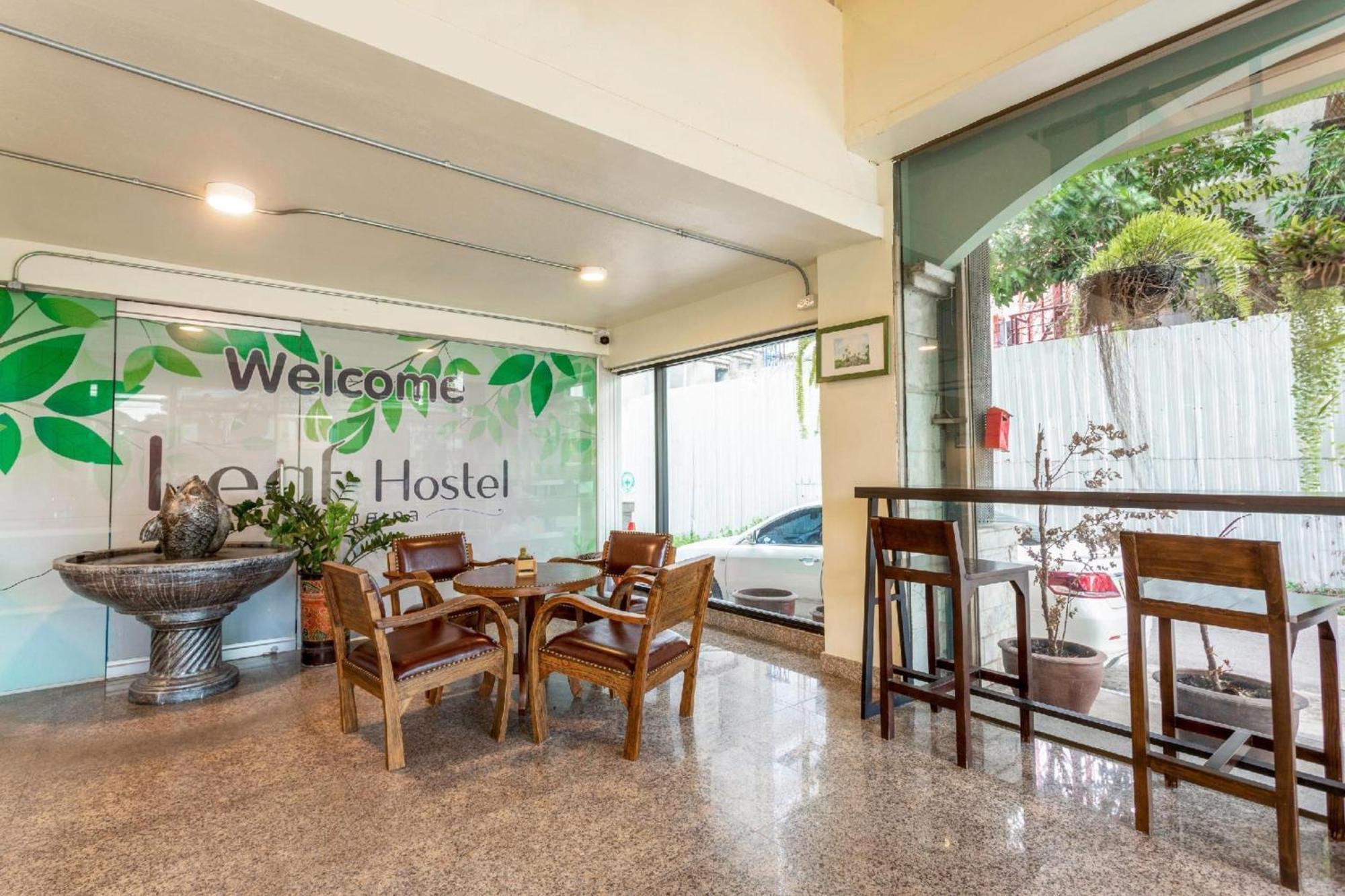 Oyo 928 Leaf Hostel Chiang Mai Esterno foto