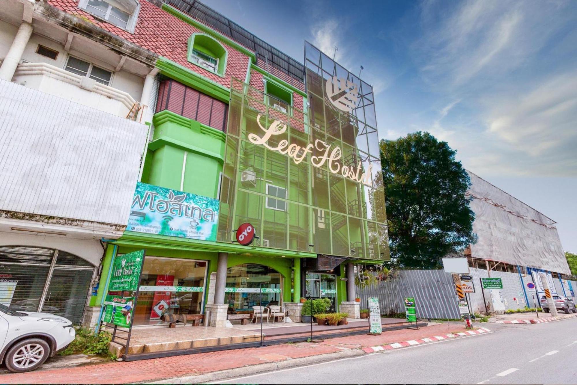 Oyo 928 Leaf Hostel Chiang Mai Esterno foto