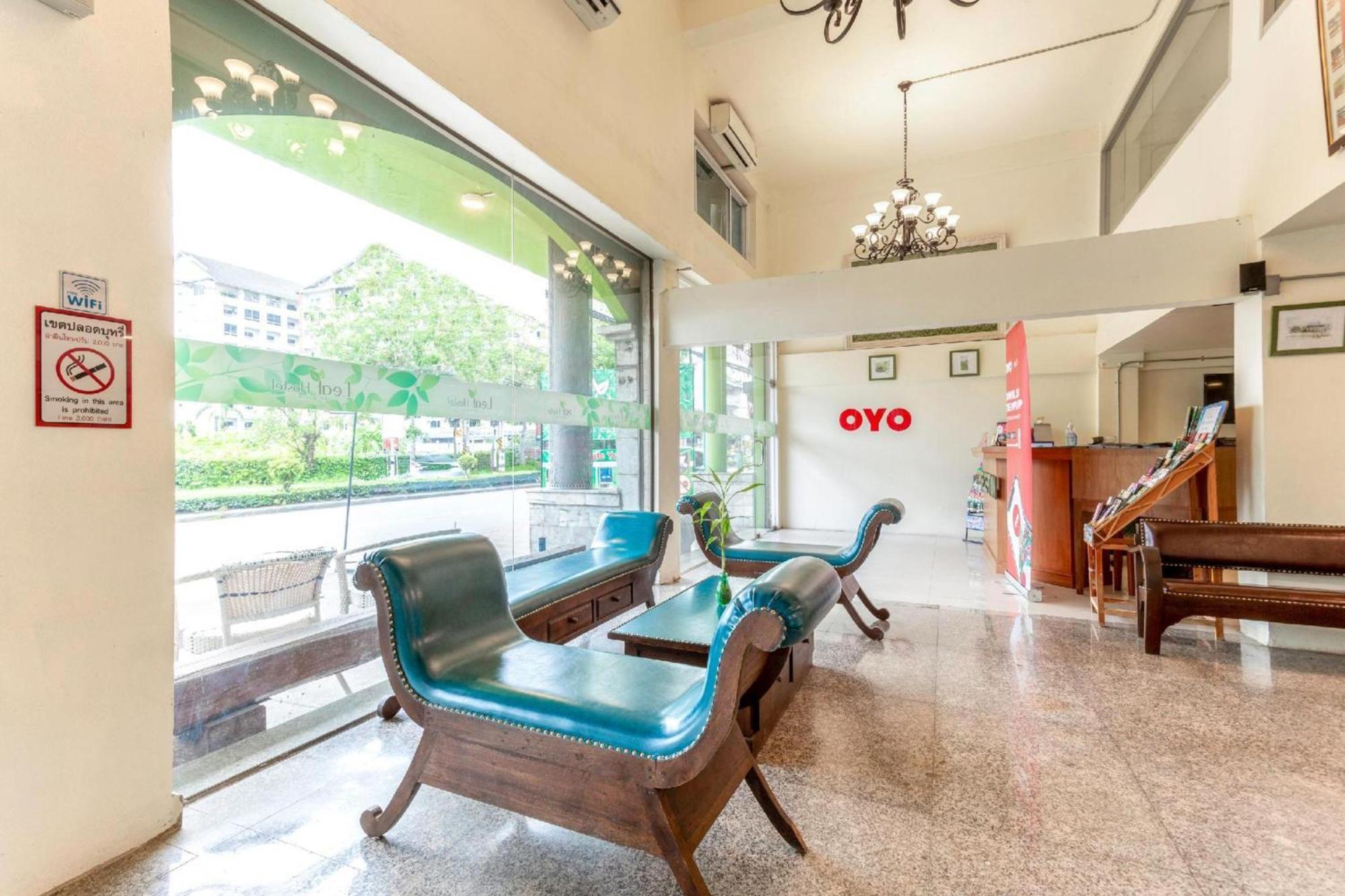Oyo 928 Leaf Hostel Chiang Mai Esterno foto